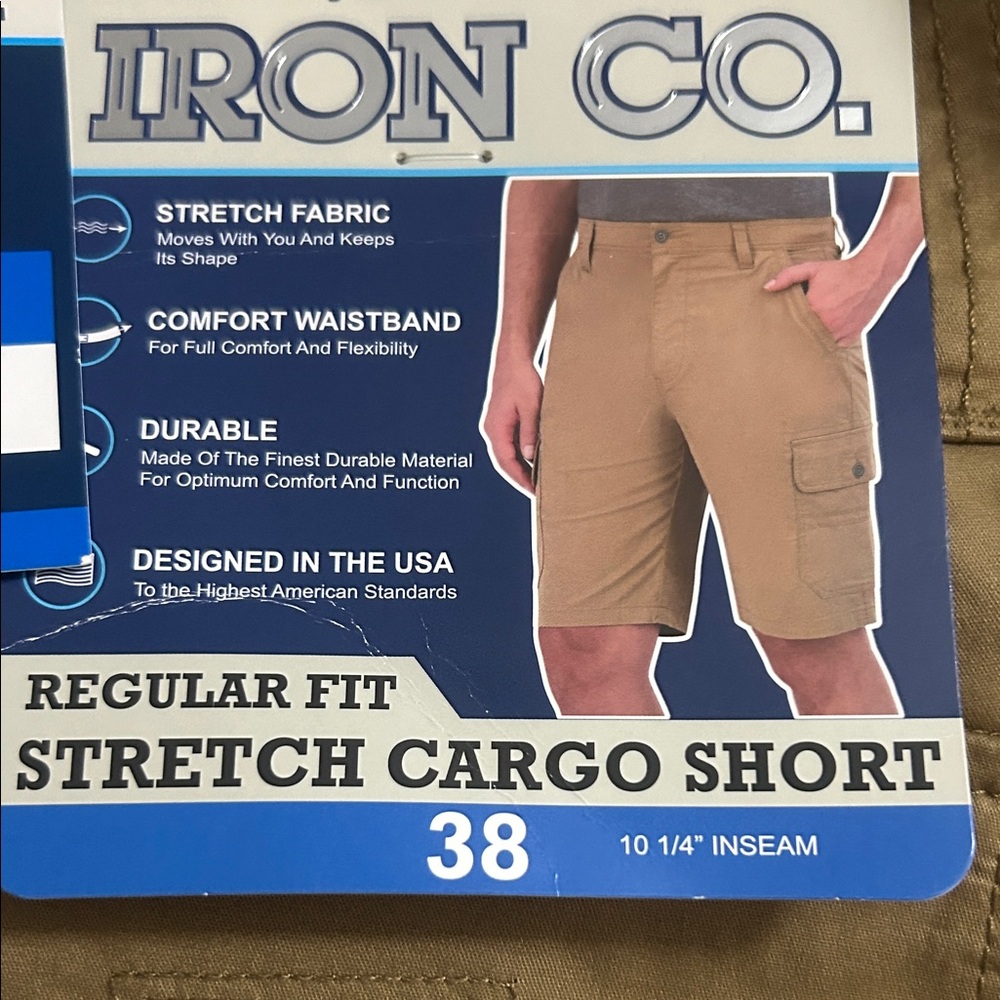 Iron Co. Men's Tan Stretch Cargo Shorts. Size 38 NWT
